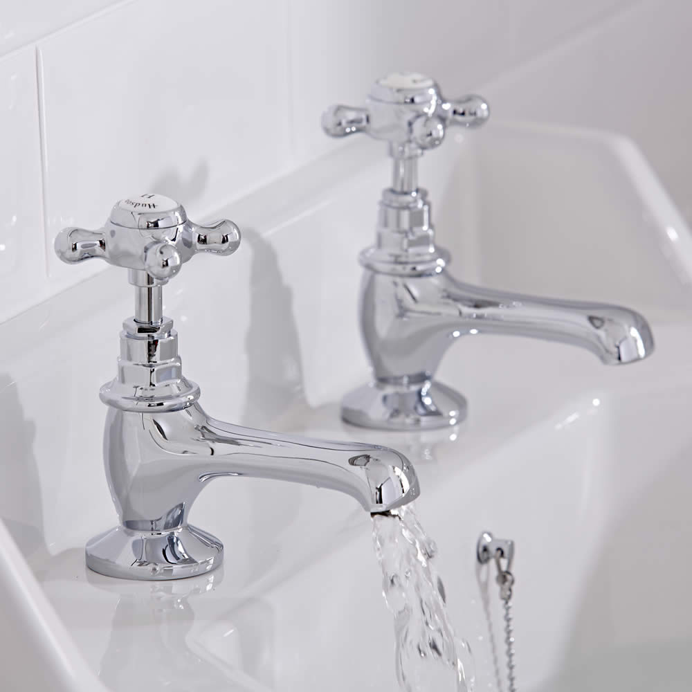 Grifería de Lavabo Tradicional (Par de Grifos) - Topaz