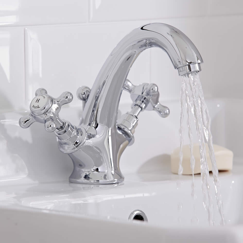 Mezclador de Lavabo Tradicional Monoforo con Manijas a Cruceta con Embellecedor Blanco - Topaz