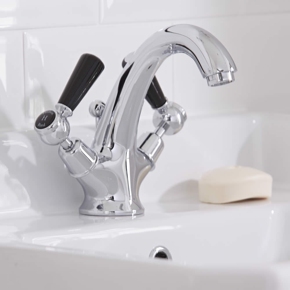 Mezclador de Lavabo o Bañera Tradicional Monoforo con Palancas Negras - Topaz