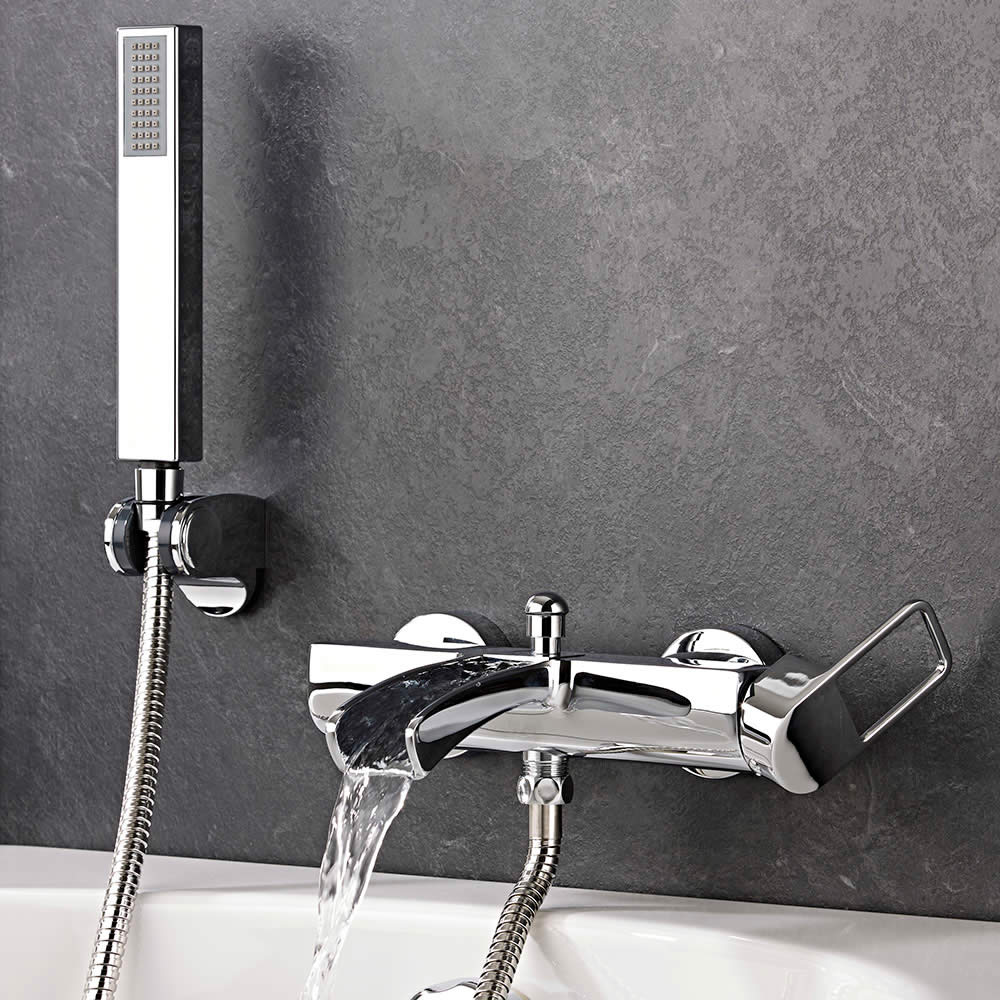 Grifo Mezclador de Bañera de Pared con Caída a Cascada y Ducha de Mano - Nevada