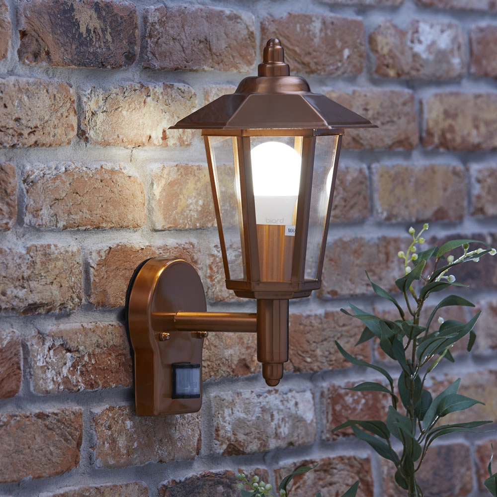 Farol Apliqué Exterior Tradicional de Color Cobre con Sensor de Movimiento - Cannes