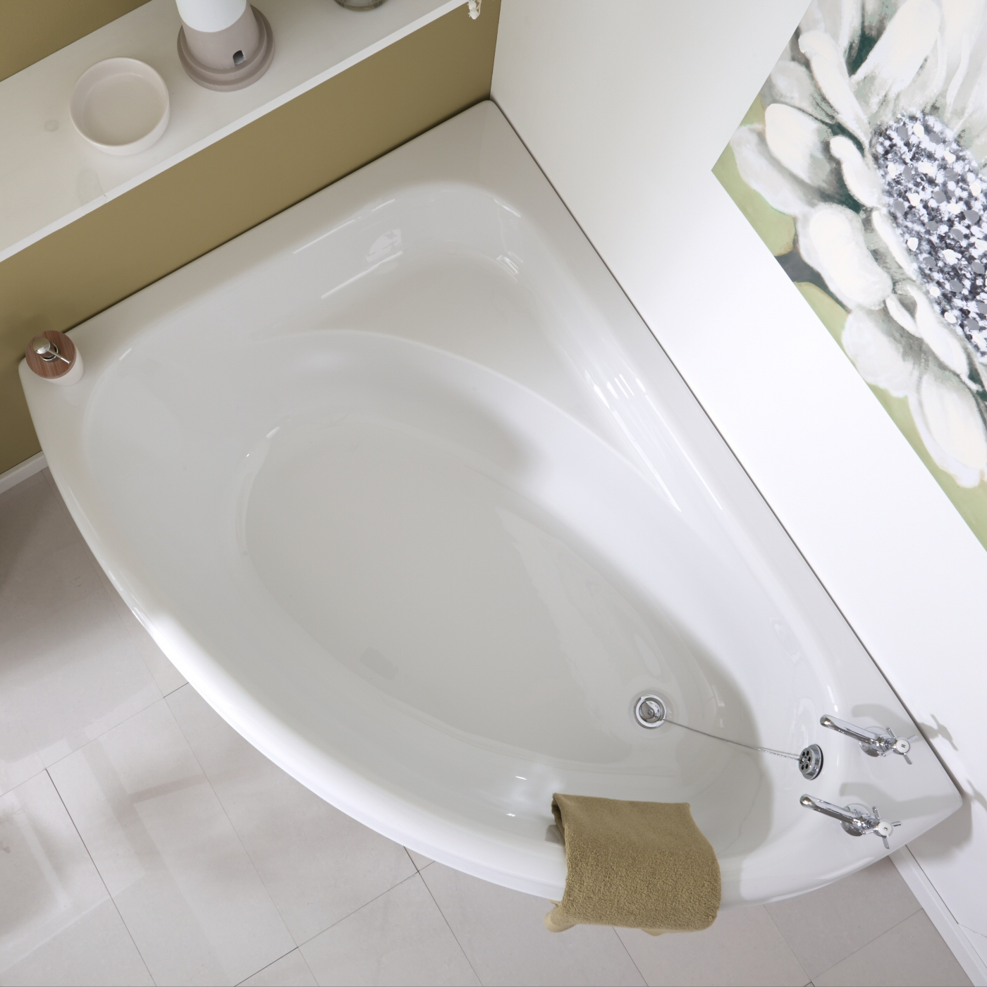 Bañera Acrílica Versión Izquierda 135x135cm con Faldón