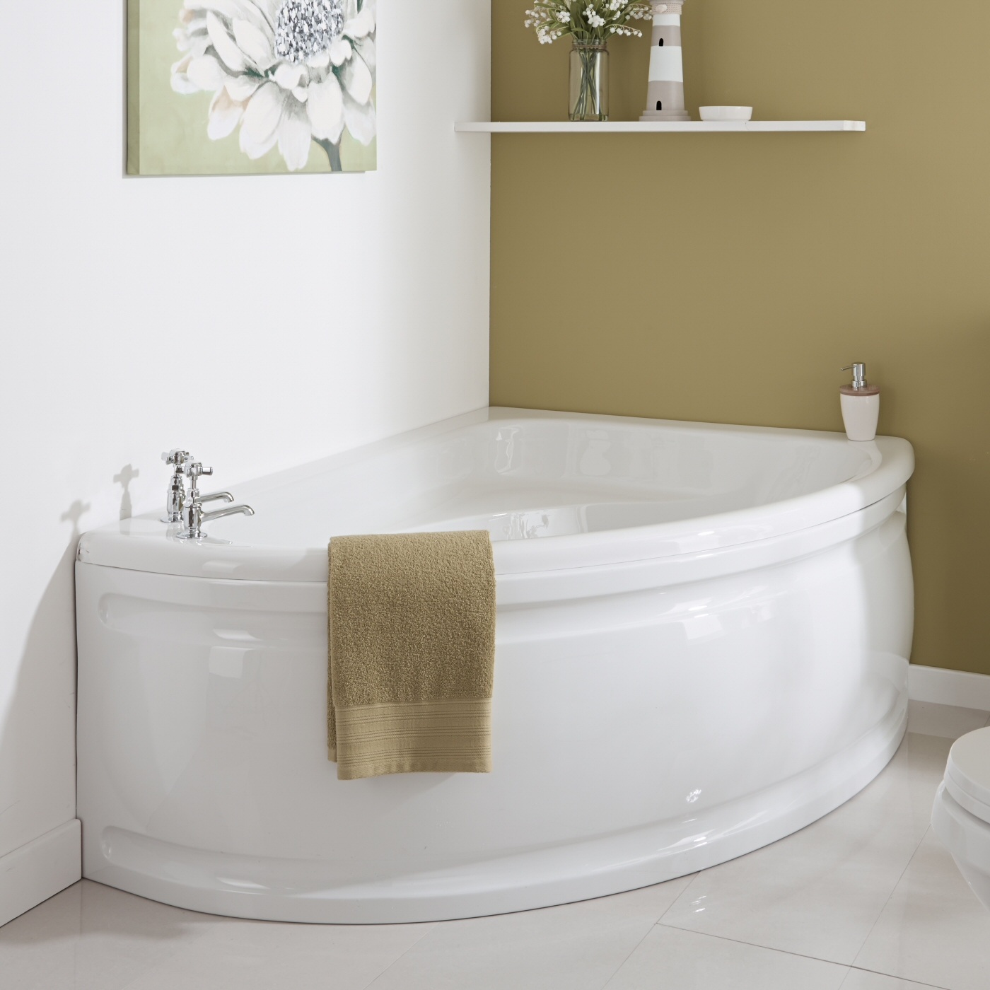 Bañera Acrílica Versión Derecha 135x135cm con Faldón