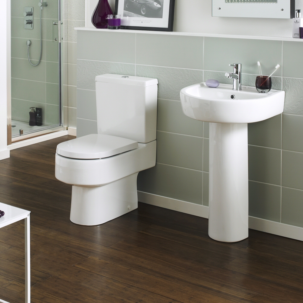 Inodoro WC de Pie Moderno con Salida Horizontal con Cisterna y Tapa