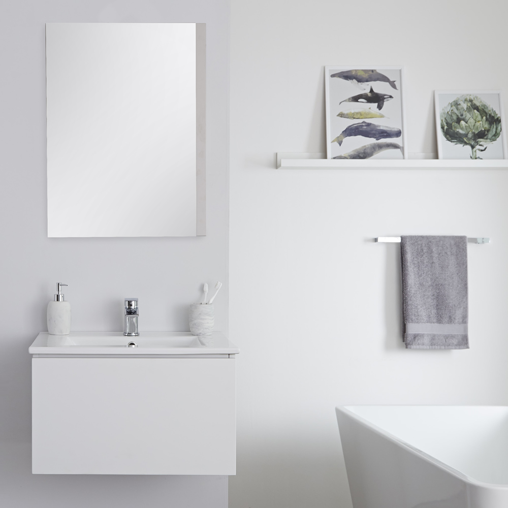 Mueble de Lavabo Mural Moderno de 600mm Color Blanco Opaco con Lavabo Integrado para Baño Disponible con Opción LED - Newington