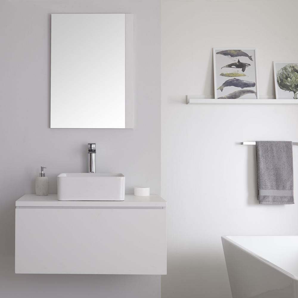 Mueble de Lavabo Mural de 800mm de Color Blanco Opaco con Lavabo de Sobre Encimera Cuadrado para Baño Disponible con Opción LED - Newington