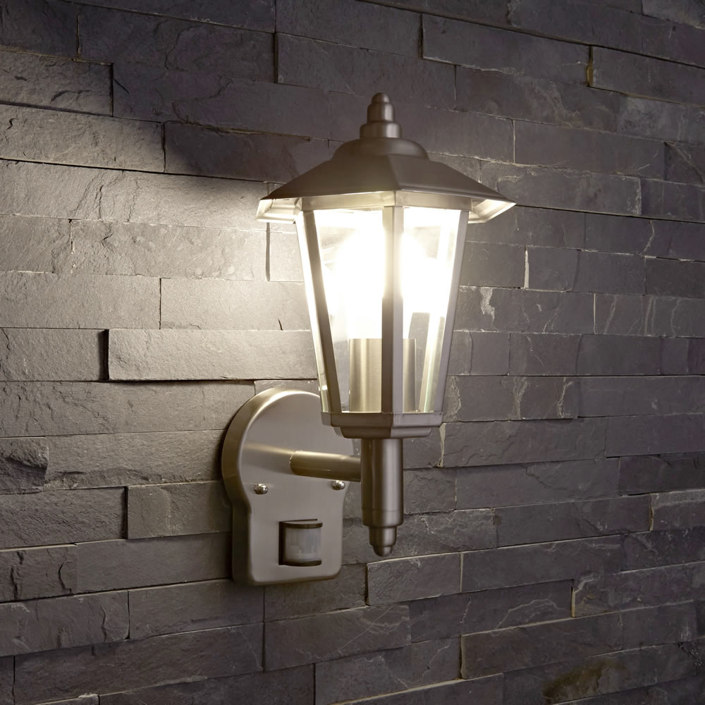 Farol Apliqué Tradicional en Acero Inoxidable para Pared Exterior con Sensor de Movimiento - Cannes