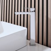 Grifo Mezclador de Lavabo Cuadrado Moderno Alto - Disponible en Distintos Acabados