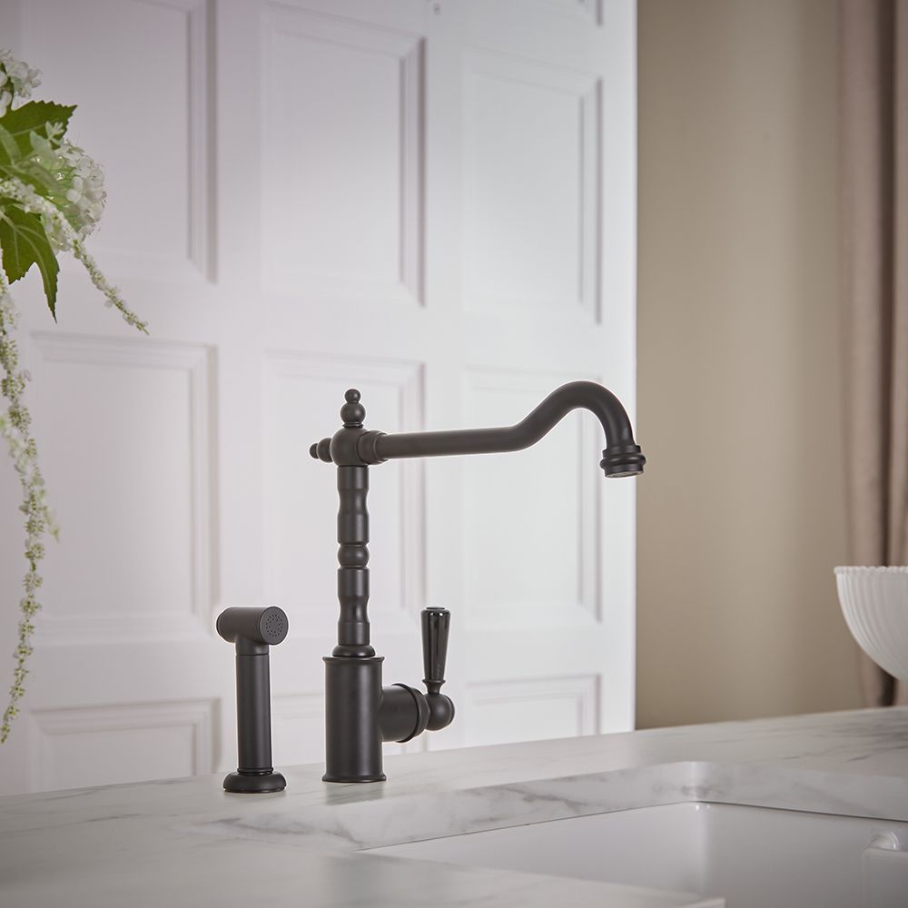 Grifo Mezclador Monomando para Fregadero de Cocina en Estilo Clasico con Rociador Extraible Negro Elizabeth