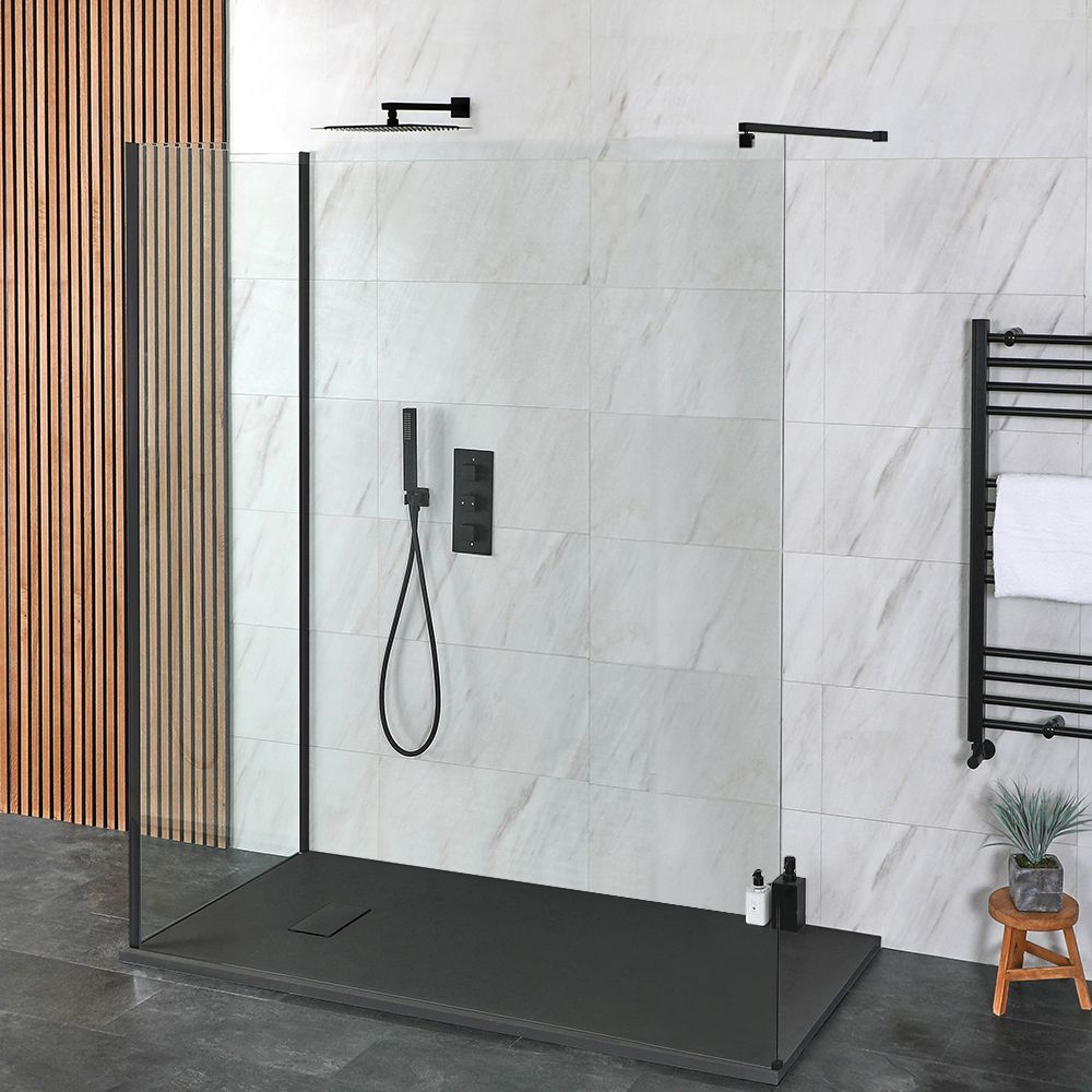 Mampara de ducha en negro para un diseño impactante
