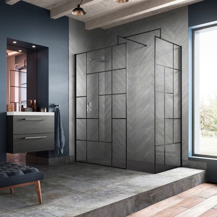 Mampara de Ducha Walk In con Pared a Cuadrícula Negra Abstracta Completa con Plato de Ducha Efecto Pizarra - Disponible en Distintas Medidas y con Opción de Panel Antisalpicaduras Abatible