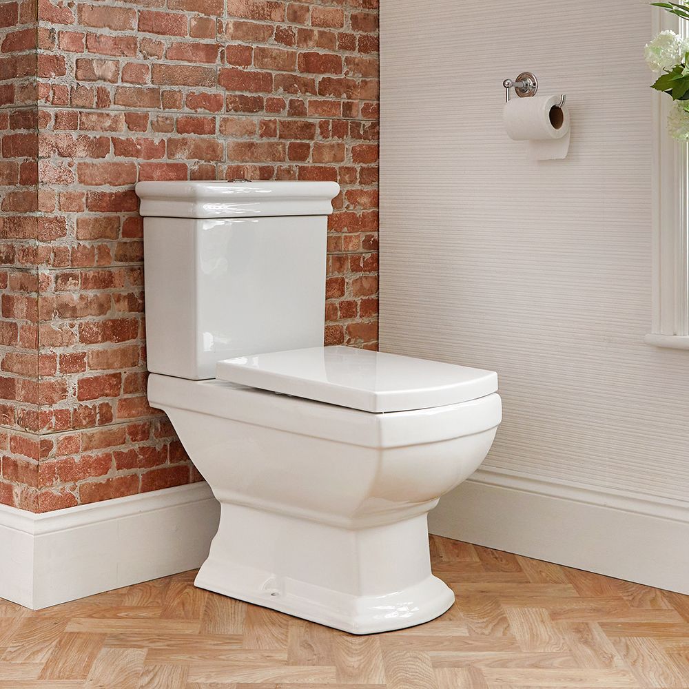 WC Tradicional Monobloque Cuadrado de Cerámica Blanca Completo con Cisterna, Tapa y Accesorios Internos de la Cisterna  - Chester