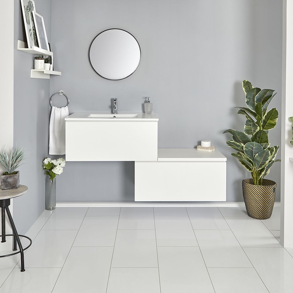 Mueble Base Mural Completo con Lavabo de Sobre Encimera de Color Blanco Opaco con Diseño Escalonado de 1400mm con Opción LED - Newington