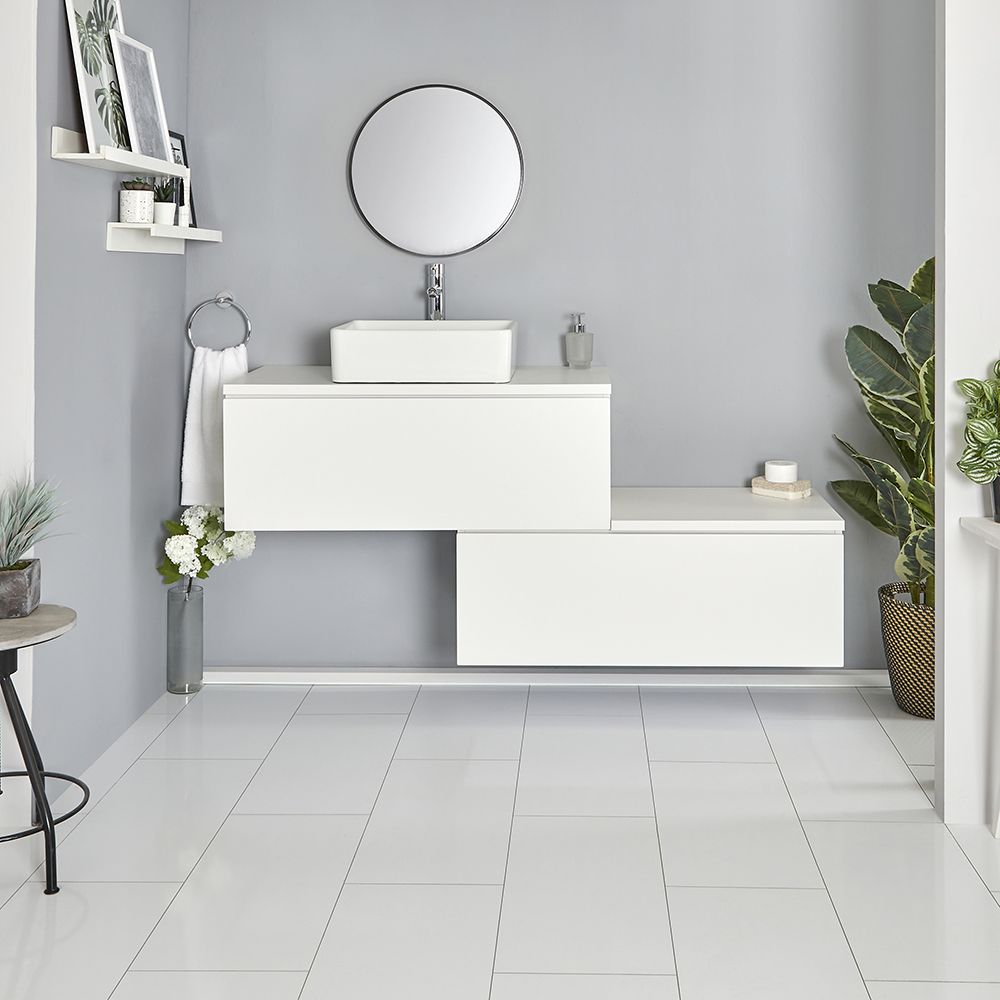 Mueble Base Mural para Lavabo de Sobre Encimera de Color Blanco Opaco con Diseño Escalonado de 1600mm con Opción LED con Lavabo Rectangular  – Newington