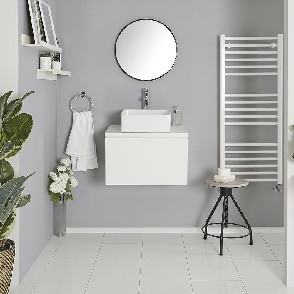 Mueble de Lavabo Moderno de 600mm de Color Blanco Opaco con Lavabo de Sobre Encimera para Baño Disponible con Opción LED  - Newington