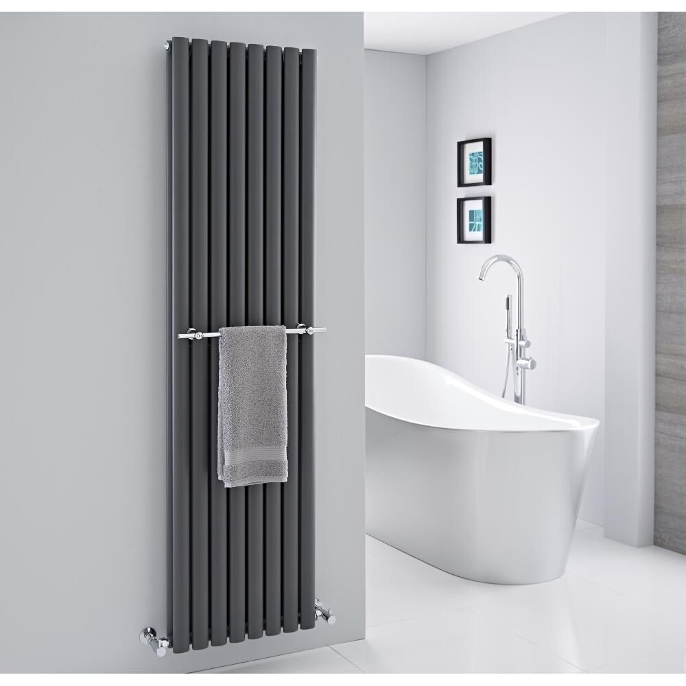 Accessories for towel rails & radiators Soportes Blancos universales para toalleros Calientes se Adapta a Modelos Rectos y curvados 