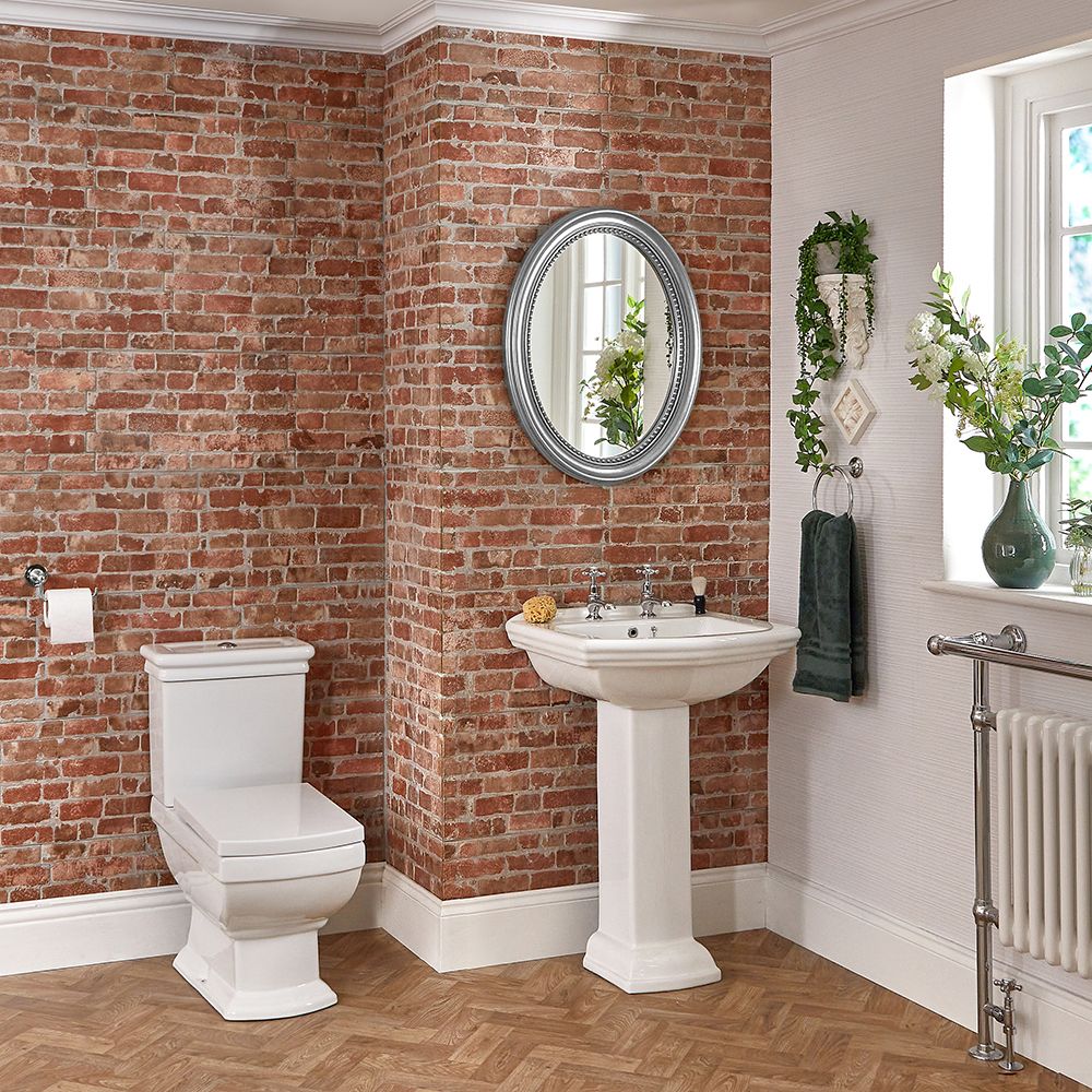 Conjunto Tradicional Cuadrado Blanco para Cuarto de Baño Completo con Lavabo para Grifería de 2 Agujeros, Pedestal, Inodoro y Cisterna de Cerámica - Chester