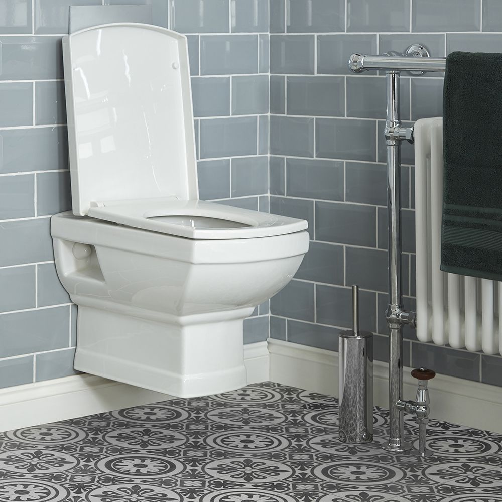 Conjunto Tradicional  Suspendido Mural Cuadrado Blanco para Cuarto de Baño Completo con Inodoro de Cerámica, Tapa y Accesorios de Montaje - Chester