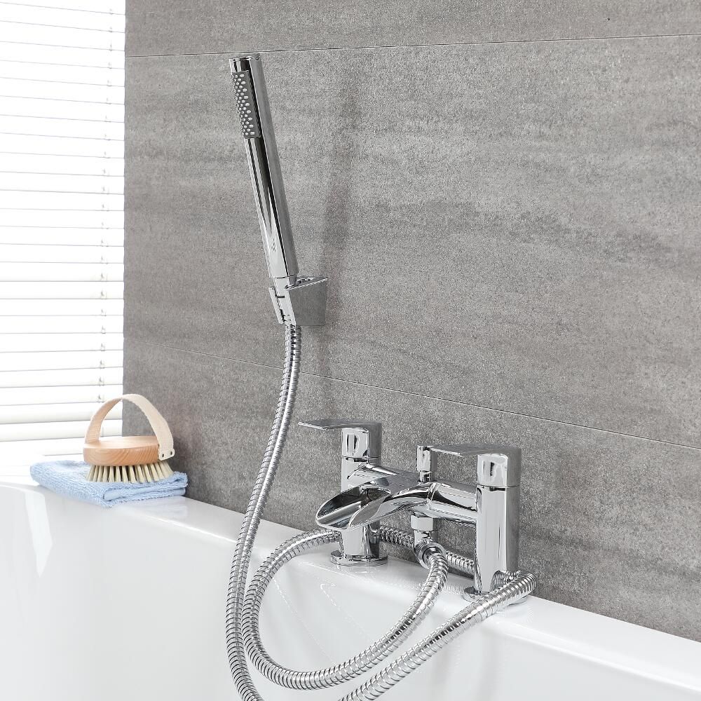 Mezclador de Bañera Ergonómico con Caño Abierto a Cascada y Ducha de Mano