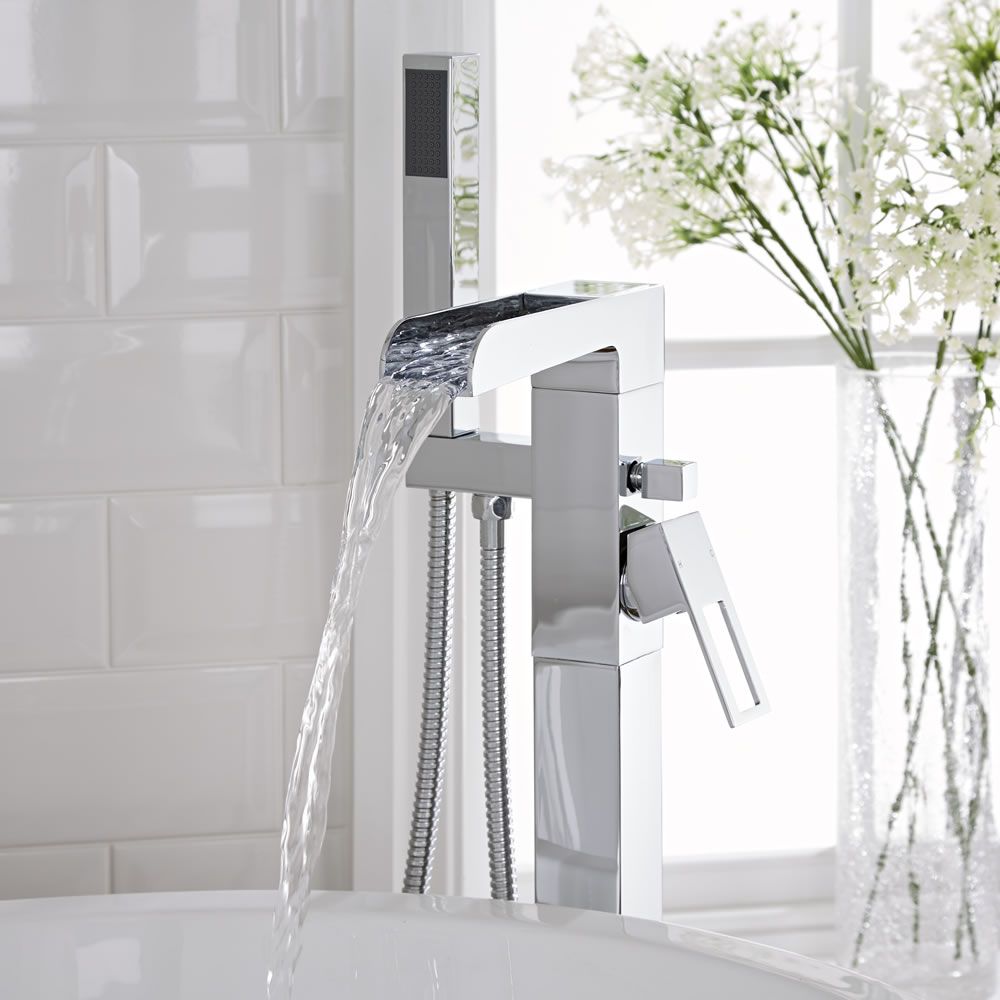 Grifo Mezclador a Cascada Autoportante Para Bañera Independiente con Ducha de Mano - Parade