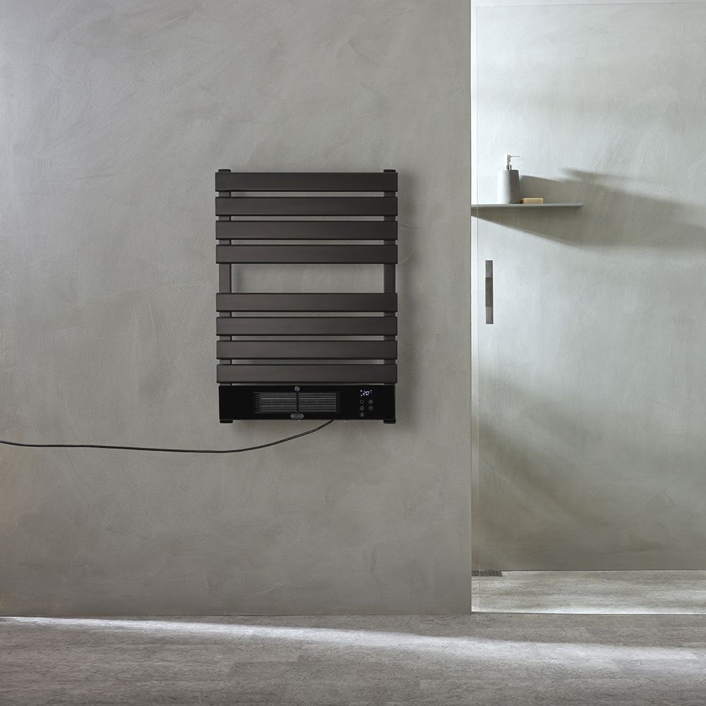 Radiador Electrónico Inteligente para Baño con Ventilador - Disponible en Distintas Medidas y Distintos Acabados con Opción de Enchufe o de Conexión a la Red Eléctrica- Linus - ECOSO de Hudson Reed
