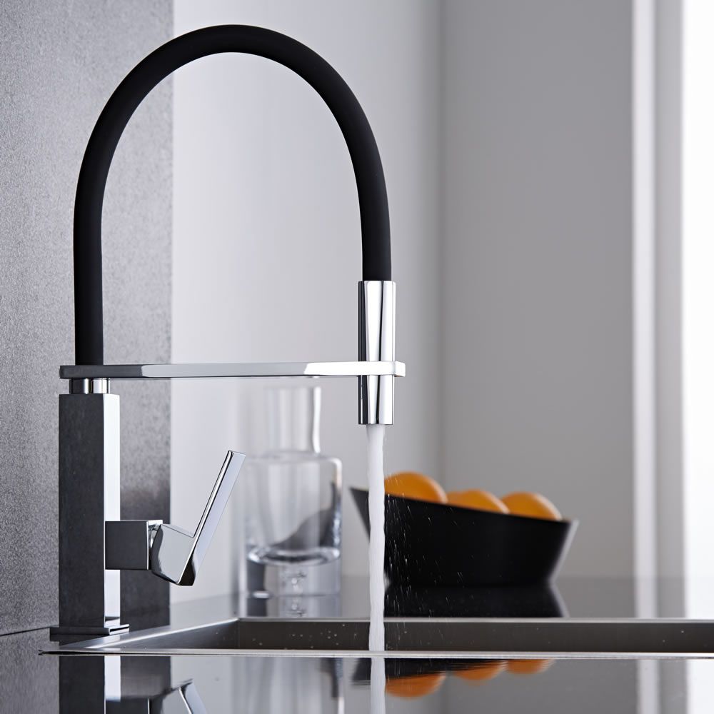 Grifo Mezclador de Cocina Negro Giratorio con Ducha Extraíble