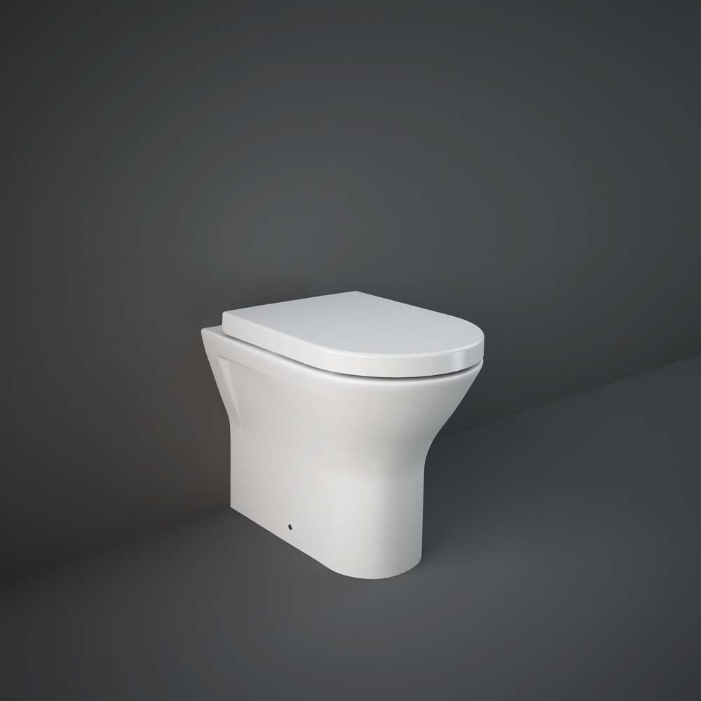 Inodoro Adosado Sin Brida Blanco Lúcido con Tapa para WC Envolvente de Cierre Amortiguado - RAK Resort x Hudson Reed