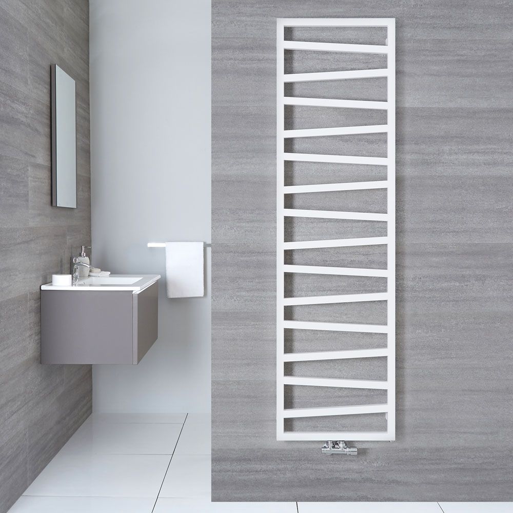 Radiador Toallero de Diseño - con Conexión Central - 1780mm x 500mm - Blanco - Torun