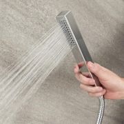 Kit de Ducha Completo con Ducha de Mano, Soporte Mural, Tubo Flexible y Codo - Kubix