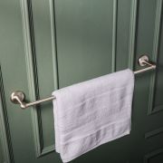 Hudson Reed Elizabeth - Toallero de Pared Tradicional - Disponible en Distintos Acabados