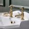 Par de Grifos Tradicionales para Lavabo con Manijas en Cruceta Disponible en Distintos Acabados - Elizabeth