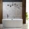 Bañera Exenta Moderna de Esquina con Doble Respaldo y Diseño Acanalado - 1700mm x 800mm - Disponible con Rebosaderos en Distintos Acabados - Florence
