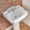 Conjunto de Baño Clásico con Inodoro WC, Cisterna, Lavabo para Grifería de 3 Agujeros y Pedestal de Cerámica Blanca con Tapa de WC - Regent