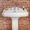 Conjunto de Baño Clásico con Inodoro WC, Cisterna, Lavabo para Grifería de 3 Agujeros y Pedestal de Cerámica Blanca con Tapa de WC - Regent