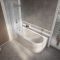 Bañera de Esquina Moderna con Sección Interna Oval Versión Derecha - 1700mm x 725mm - Disponible con Selección de Mampara y en Versión Izquierda / Derecha - Otterton