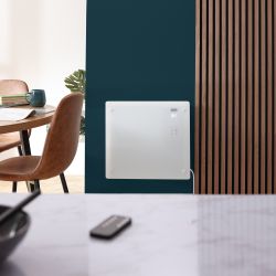 Radiador Eléctrico Inteligente en Vidrio - con Opción de Enchufe/de Conexión a la Red Eléctrica y con Distintos Acabados y Potencias Caloríficas - Vitrum - ECOSO de Hudson Reed