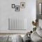 Radiador de Diseño Eléctrico Horizontal Blanco - Altura de 635mm - Disponible en Distintos Tamaños y Termostato Wi-Fi - con Opción de Enchufe o de Conexión a la Red Eléctrica - Sloane Fabricado por ECOSO de Hudson Reed