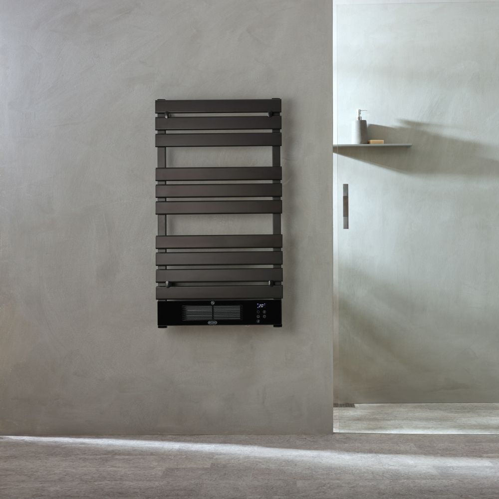 Radiador Toallero Eléctrico Inteligente - Negro con Ventilador - Disponible en Distintas Medidas - con Opión de Enchufe o de Conexión a la Red Eléctrica - Linus - ECOSO de Hudson Reed