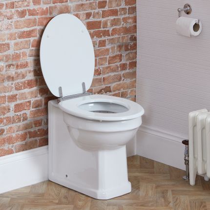Conjunto con WC Tradicional con Inodoro Adosado Completo con Tapa Blanca - Disponible con Bisagras en Distintos Acabados - Richmond