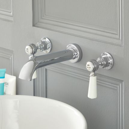 Grifo Mezclador de Pared de 3 Agujeros Tradicional para Lavabo con Manijas a Palanca Disponible en Distintos Acabados - Elizabeth