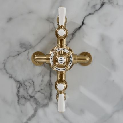 Hudson Reed Elizabeth - Mezclador de Ducha Tradicional Termostático Expuesto de 2 Salidas con Diseño Triple - Oro Satinado