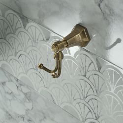 Percha para Batas y Toallas en Estilo Art Deco - Disponible en Una Selección de Acabados - Earlham