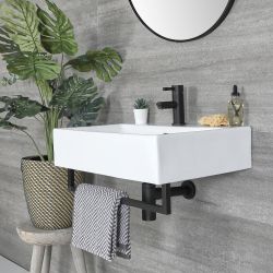 Lavabo Suspendido Moderno Rectangular Blanco 605mm x 430mm con Barra Porta Toallas Negra- Sandford