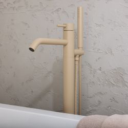 Mezclador de Bañera Exenta en Estilo Moderno - Disponible en Distintos Acabados - Elements