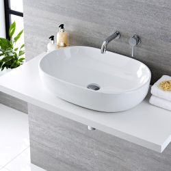 Lavabo Sobre Encimera Oval de Cerámica de 590x425mm con Mezclador de Lavabo Mural - Otterton