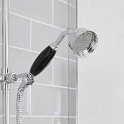 Hudson Reed Elizabeth - Columna de Ducha Tradicional con Barra Deslizante, Mezclador de Ducha Termostático Expuesto de 3 Funciones con Alcachofa, Telefonillo y Llenador de Bañera - Cromado y Negro