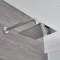 Alcachofa de Ducha Cuadrada de 200mm Mural o de Techo Fija Realizada de Acero con Acabado Cromado - Kubix