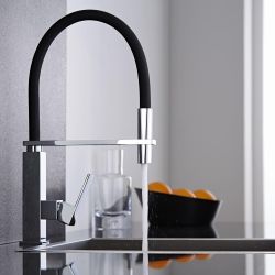 Grifo Mezclador de Cocina Negro Giratorio con Ducha Extraíble