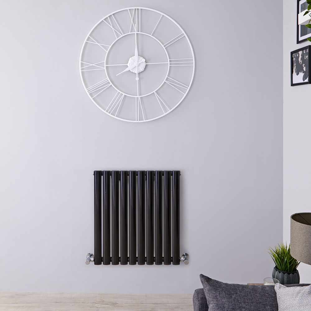 Radiador de Diseño Horizontal - Negro Lúcido - 635mm x 595mm x 55mm - 596 Vatios - Revive