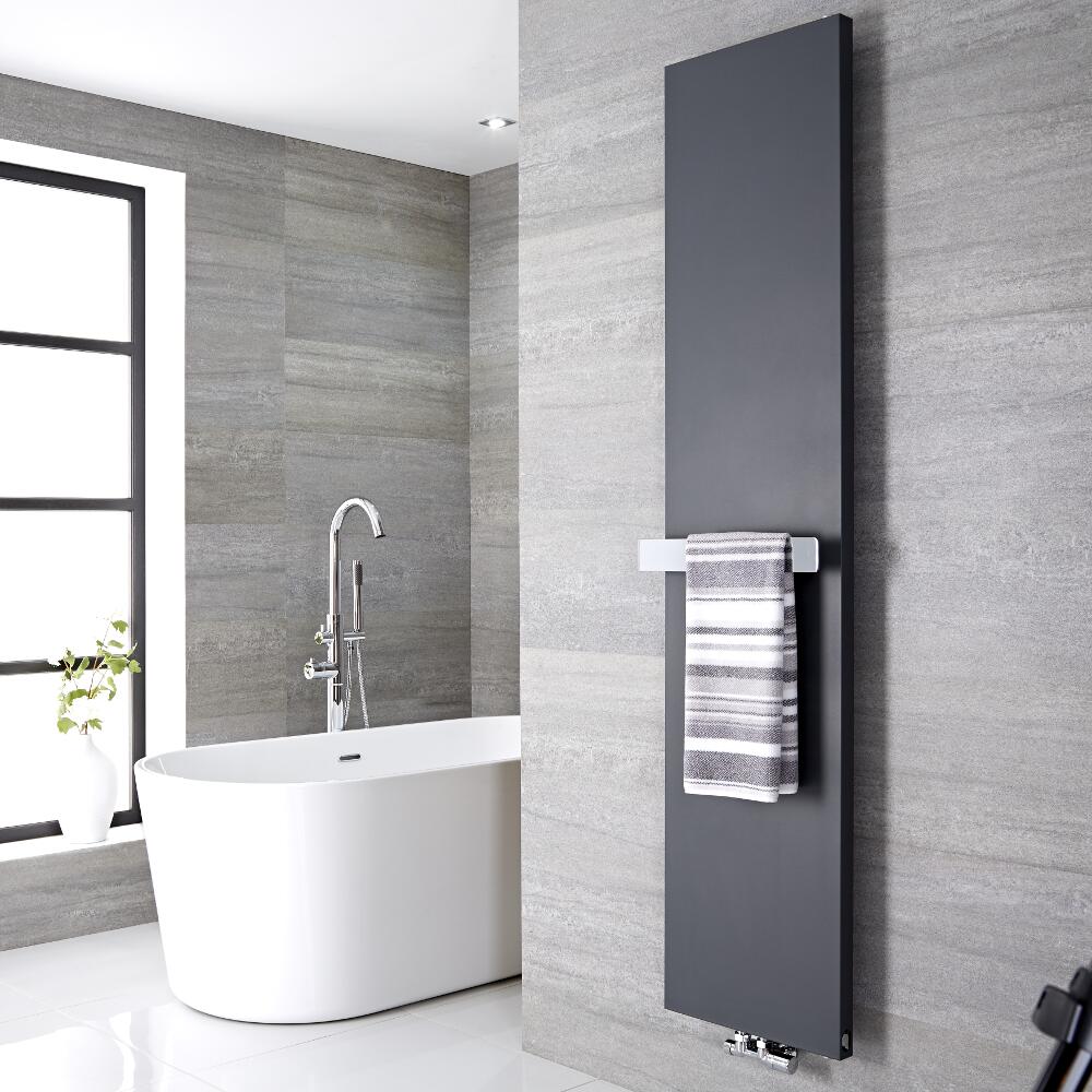 Radiador de Diseño Vertical con Barra Portatoallas - Acero - Conexión Central - Antracita - 1800mm x 500mm x 40mm - 1123 Vatios - Rubi